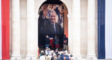 Francuska se oprostila od bivšeg predsjednika Chiraca