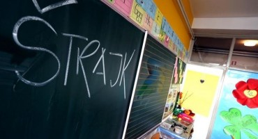 Učitelji i nastavnici u cijeloj FBiH u srijedu će obustaviti nastavu na 30 minuta