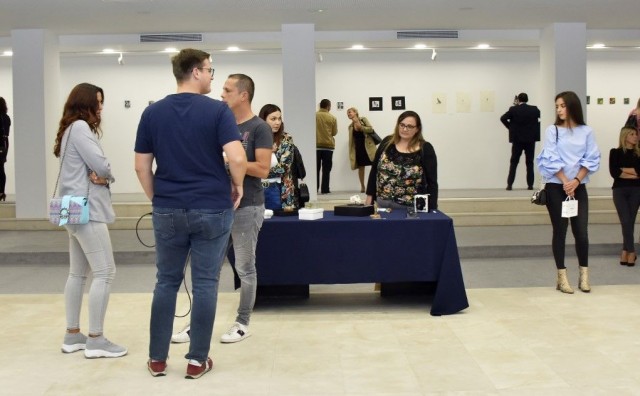 U Kosači otvoreno medjunarodno bijenale minijature u organizaciji Drustva hrvatskih likovnih umjetnika Federacije Bosne i Hercegovine