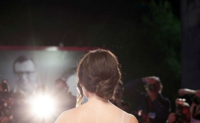 Penelope Cruz: 'Labuđa' haljina koja se češće viđa na vjenčanjima nego na crvenom tepihu