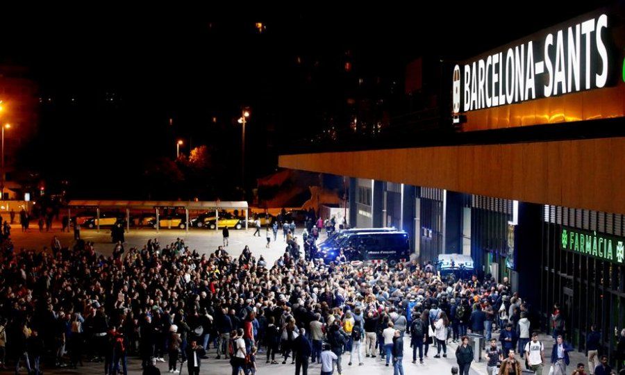 Zagovornici nezavisnosti u Barceloni pokušavaju blokirati željeznički kolodvor