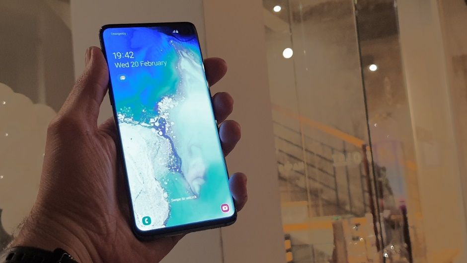 Veliki propust Samsunga - Galaxy S10 može se otključati uz bilo čiji otisak prsta