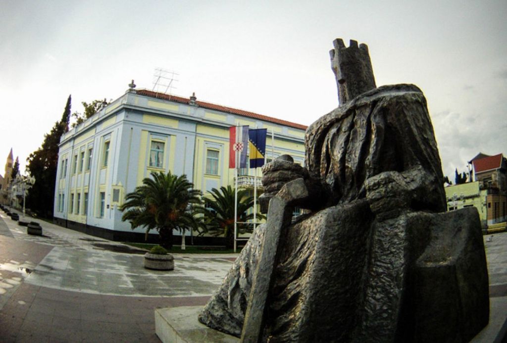HDZ 1990 osudio napad na Peru Markovića: Nadamo se skorom oporavku našeg prijatelja