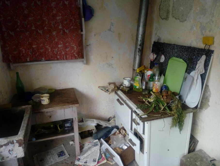 Mostar: Potresne fotografije trojice hrvatskih branitelja koji su sada beskućnici