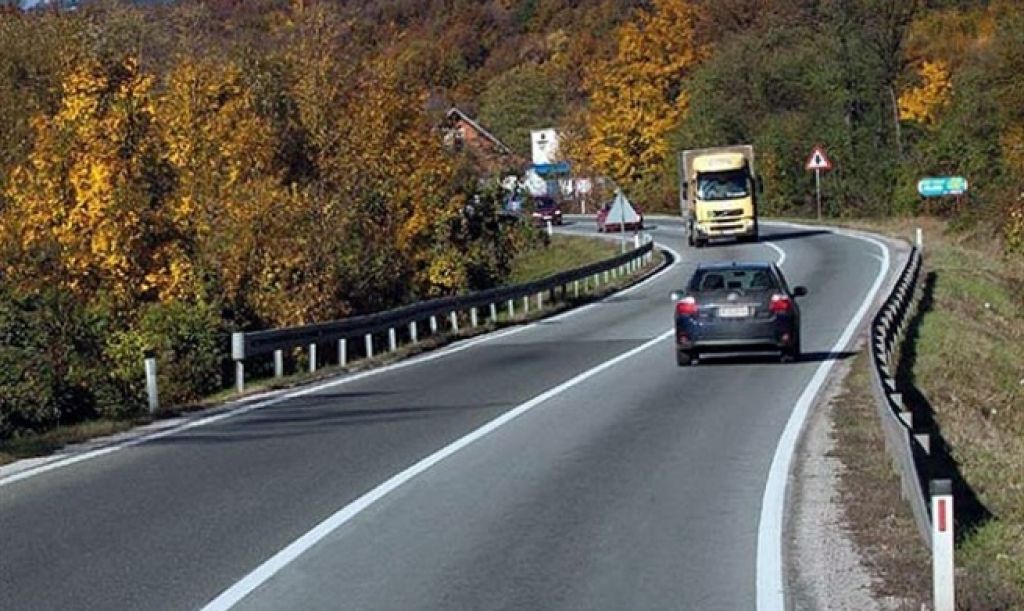 Vozačima savjetujemo da prilagode brzinu i način vožnje uvjetima na cestama