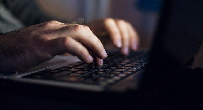 Svako četvrto dijete izloženo je pozivima i uznemiravanju nepoznatih osoba na internet platformi