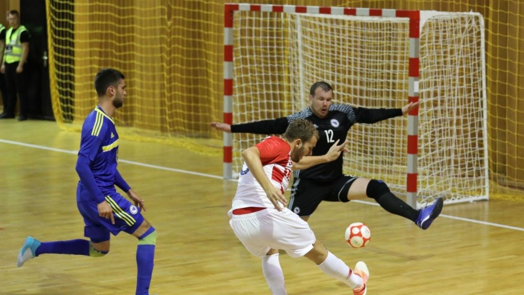 Luka Suton: Maksimalno poštujem i respektiram igrače BiH, ali je dobar osjećaj 'zapapriti' svojima