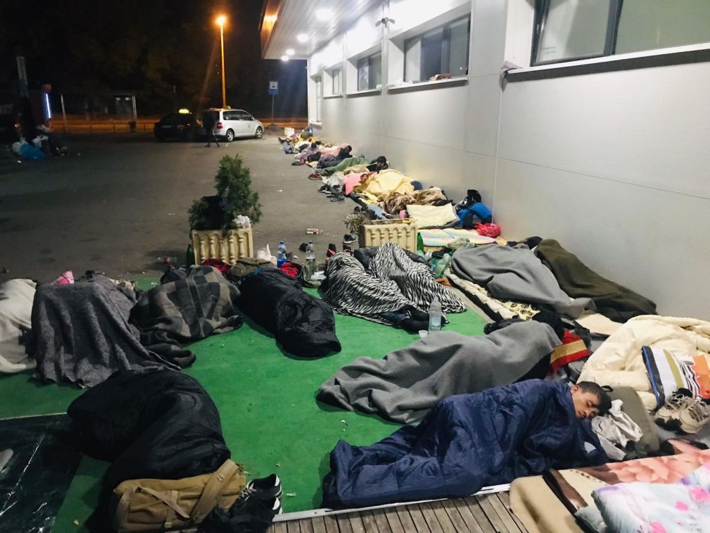Volonteri tvrde: Među migrantima u Tuzli pojavila se šuga
