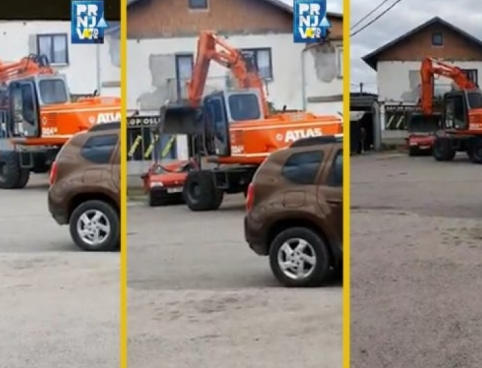 Bagerom uništio auto dužniku