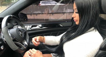 Australka, Mercedes, dijete