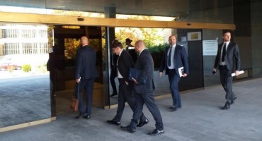 izraelski investitor, aluminij