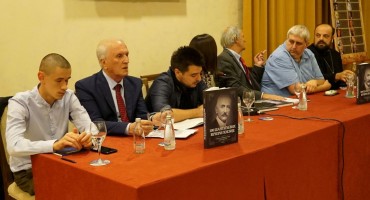 Predstavljena monografija '100 Šantićevih večeri poezije'