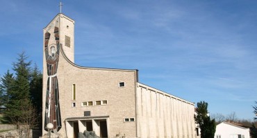 svećenik, vatra, ozljede