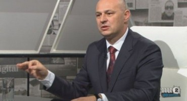 Mislav Kolakušić: 'Da sam premijer, ukinuo bih 100.000 izmišljenih radnih mjesta'