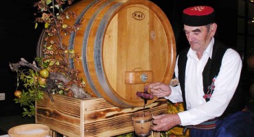 kušanje mladog vina u Brotnju