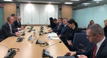 Zvizdić u Washingtonu s potpredsjednikom Svjetske banke Cyrilom Mullerom