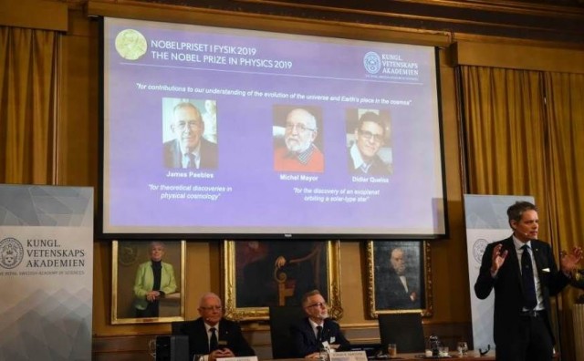 Nobel za fiziku Peeblesu, Mayoru i Quelozu