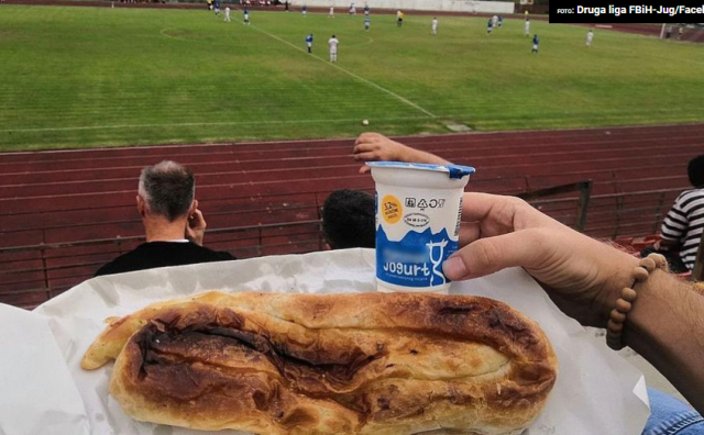 Burek, jogurt i radost nogometa u Hercegovini
