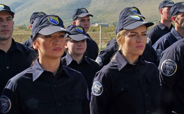 Pedeset kadeta promovirano u čin 'policajac'