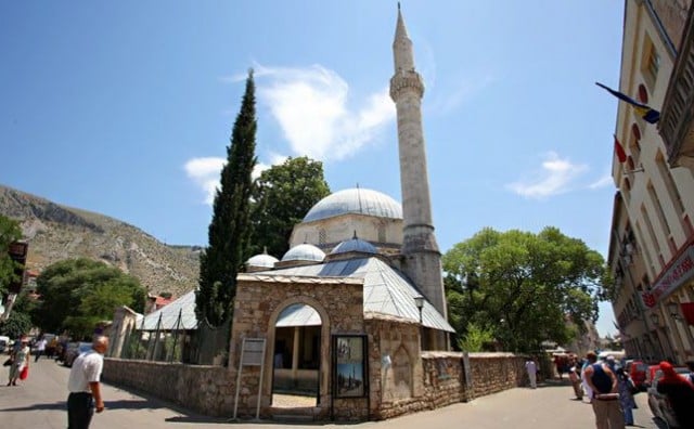 U džamijama BiH upozorili: Klađenje i kockanje u islamu su zabranjeni