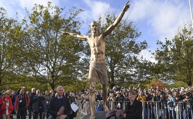 Švedska: Zlatan Ibrahimović dobio statuu u Malmöu visoku 2,7 metara