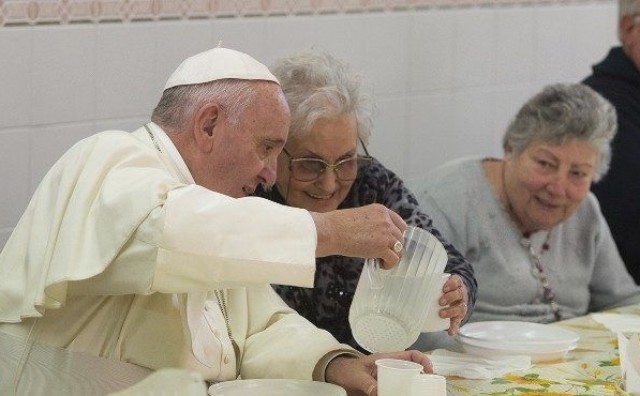 Poruka pape Franje povodom susreta sa siromašnima u Lourdesu