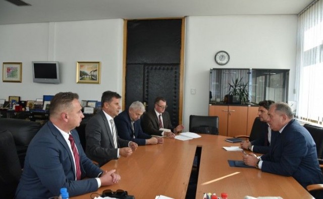 Mektić i Novalić razgovarali o migrantskoj situaciji u BiH