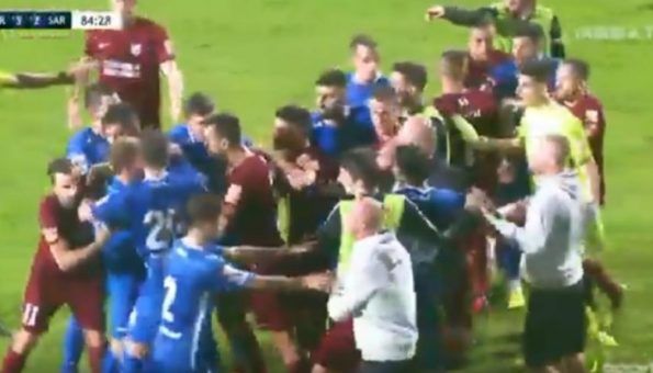 Trener Sarajeva udario nogom u međunožje nogometaša Širokog
