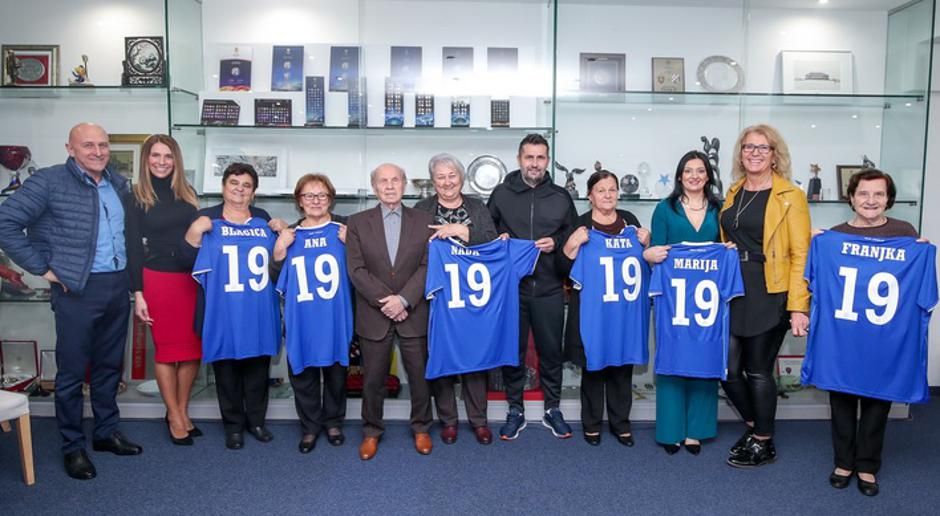 'Dream team babe' pružile veliku podršku Dinamovu 'dream teamu'