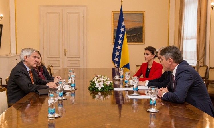 Komšić: Francuska može računati na podršku BiH u borbi protiv terorizma