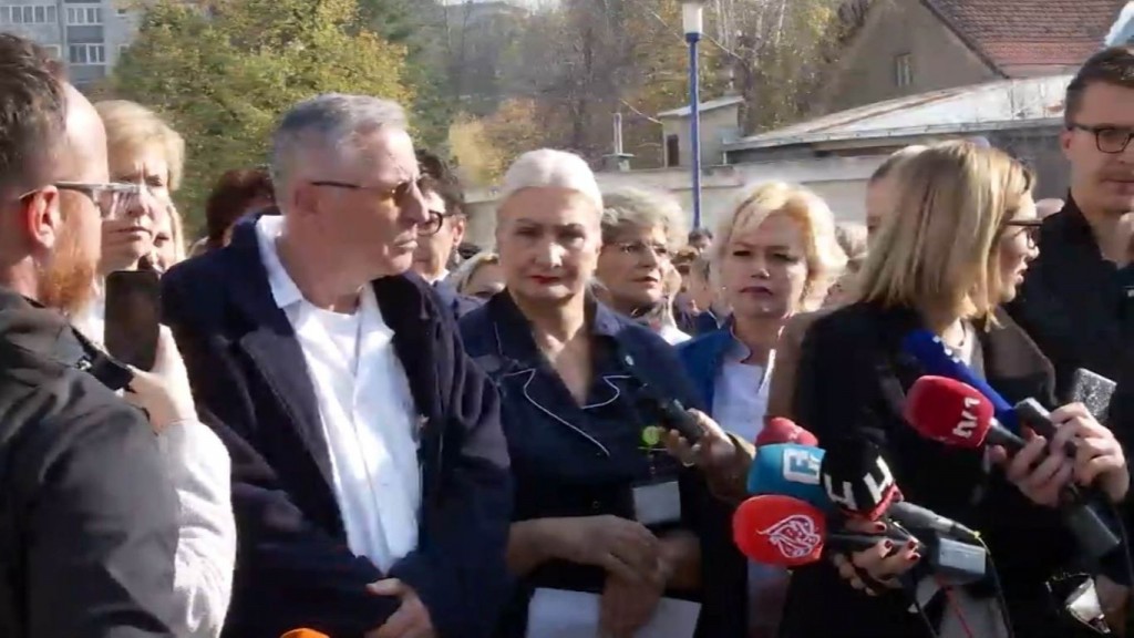 Napadnuti liječnik iz Sarajeva: Zabio mi je cijev revolvera na vrat. Rekao je, potpiši, ubit ću te