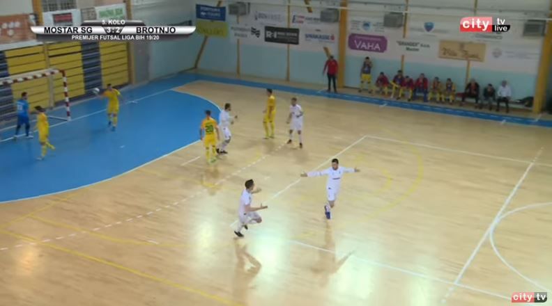 Fantastičan pogodak Ljubušaka Tomislava Bošnjaka u futsal derbiju u Mostaru