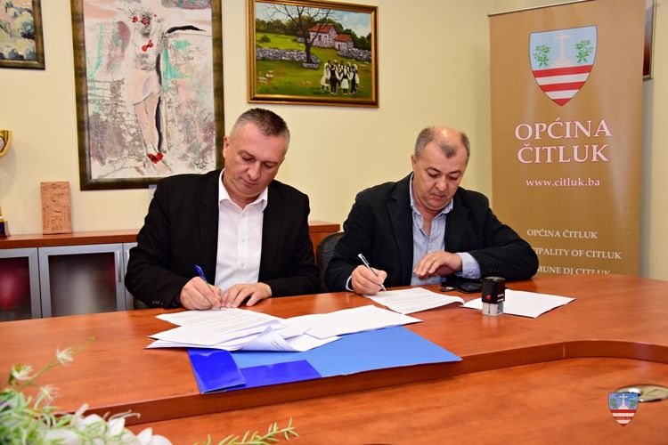 Potpisan ugovor za izgradnju sportske dvorane Osnovne škole Bijakovići