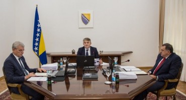Predsjedništvo BiH traži zatvaranje svih graničnih prijelaza!