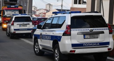 Drama u Beogradu: Policajac prijeti da će se ubiti