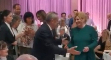 Kolinda Grabar Kitarović, pjesma, rođendan