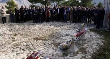 U Mostaru obilježen Dan državnosti na Partizanskom spomen-groblju