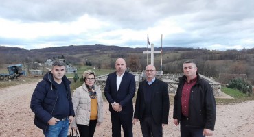 Federalni ministar prometa i komunikacija Denis Lasić posjetio Mjesne zajednice Smionica i Mile u općini Jajce