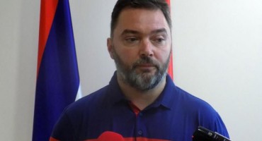 staša košarac, blokada vlasti