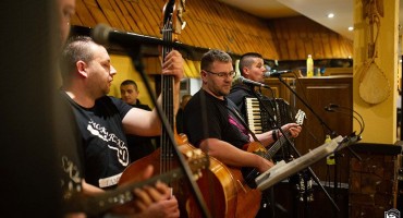 FOTO/ Na Blidinju proglašen najbolji pošteni lažov