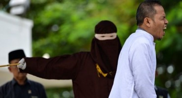 Indonežanski vjerski vođa bičevan zbog bluda