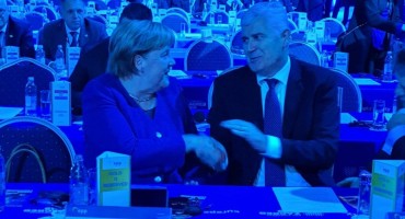 Čović se u Zagrebu sreo sa Merkel: Razgovori o budućnosti EU i BiH