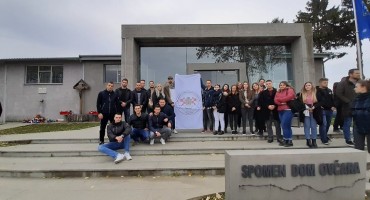 ZHS ''PLETER'' posjetio Grad Heroj i odali počast žrtvama Domovinskoga rata