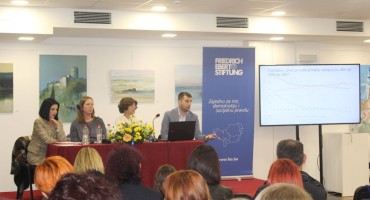 SDP smatra kako predškolski odgoj i obrazovanju trebaju biti strateški interes države i entiteta