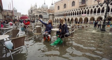 Veneciju pogodila još jedna iznimna plima, najgori tjedan u posljednjih 150 godina