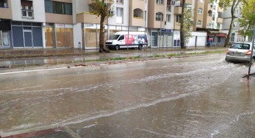 Pogledajte kako izgleda Staro Veležovo nakon kiše