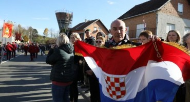 Kolona sjećanja Vukovar, Hrvatska