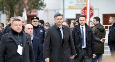 Andrej Plenković, Vukovar