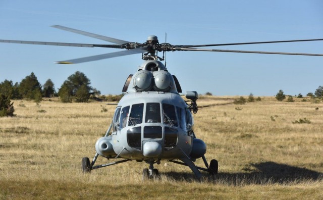 Hrvatska: Tri pilota vojnim helikopterom prevozili švercera oružjem
