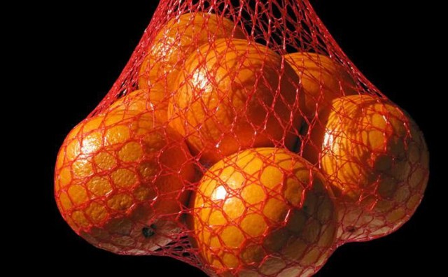 Trikovi trgovaca: Saznajte zašto se mandarine i naranče prodaju u crvenim mrežicama